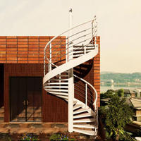 Escalier courbé haut de gamme en bois massif, marches courbes pour l'intérieur de la maison