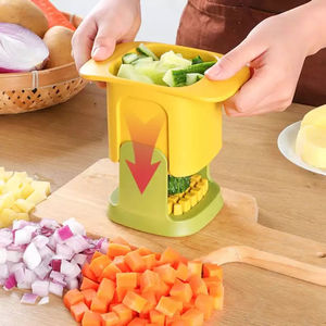 Hachoir et Trancheur à Légumes et Pommes de Terre 2-en-1 Manuel avec Coupe-Frites en Plastique - Product Image 4