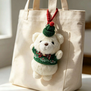 Llavero de peluche de oso con suéter navideño, decoración para árbol de Navidad y mochila, bonito adorno de compañía para regalo de Navidad - Product Image 2