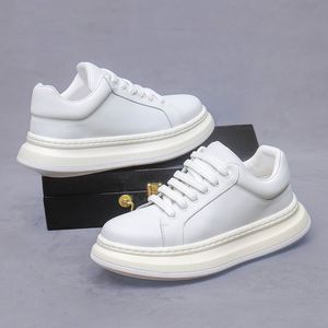 Nouvelles baskets décontractées en cuir style 2026 avec design tendance, semelle épaisse confortable et cuir de haute qualité – Chaussures en cuir massif - Product Image 1