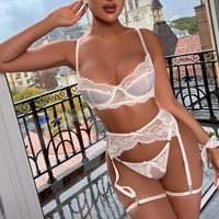 Ensemble de lingerie féminine ultra-fin et sexy en maille blanche, soutien-gorge ajouré et bas, ensemble quatre pièces avec emballage en sachet