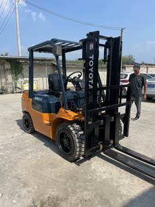 Chariot élévateur diesel d'occasion TOYOTA 7F30, 3 tonnes, fourches de 1520 mm, 3 m, 4,5 m - Product Image 3