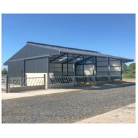 Structure en acier préfabriquée légère de haute qualité pour abri de vaches, abri de chevaux, abri pour moutons, grange, écuries, bâtiment agricole