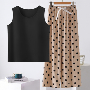 Ensemble décontracté d'été deux pièces pour femme en coton et soie, avec gilet et pantalon court, coupe ample, fin et respirant, avec coussinets de poitrine - Product Image 4