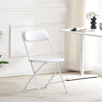Chaise pliante moderne et portable, empilable, avec structure métallique, durable, haute capacité de charge, gain de place, imperméable, pour l'extérieur et l'école