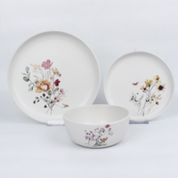 Service de table en porcelaine de 16 pièces, vaisselle en céramique émaillée, service de table en céramique avec bordure décorative