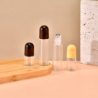 Botol Roll-on Kosmetik Desain Baru 1ml 2ml 3ml 5ml Botol Roll-on Kaca Mini Portabel dengan Tutup Motif Kayu untuk Parfum Serum
