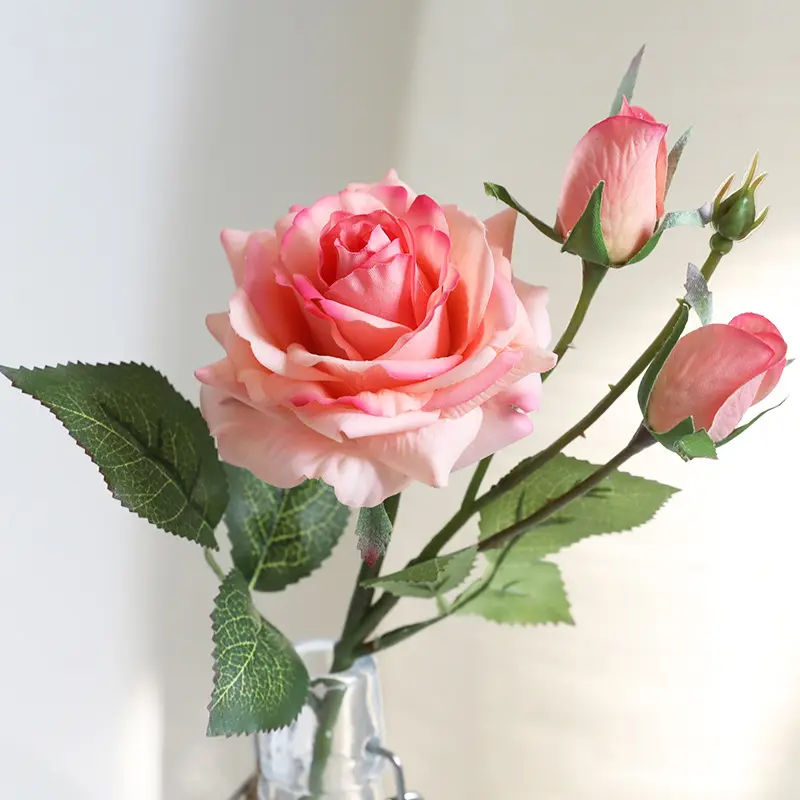 Arrangement de fleurs élégant en soie de haute qualité au toucher réel décor de fleurs magnifiques fleurs artificielles artisanales