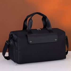 Sac de sport unisexe personnalisé avec logo, pour les voyages courts, avec séparation humide/sec, sac de sport imperméable avec compartiment à chaussures - Product Image 3