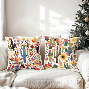 カラフルなサボテンと花模様のクッションが居心地の良いリビングルームのソファを飾ります。 - Product Image 3