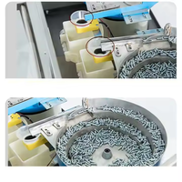 Machine d'emballage alimentaire compacte pour l'emballage de produits de petite et moyenne taille