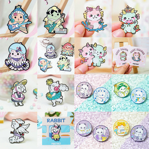 Atacado CJWILL Pins de Metal Personalizados com Logotipo, Esmalte Macio e Rígido, com Cartão de Apoio, Estilo Cartoon Anime Glitter, Fundição - Product Image 3