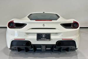 Venta Especial: Auto Usado en Buen Estado, 488 GTB 2dr Coupé, Cuero, R18, Tracción Trasera, ACC, Automático, Cámara de Visión Trasera Izquierda - Product Image 2