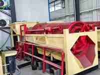 Usine de lavage d'or de 200 tonnes par heure, équipement minier d'or robuste, stock disponible en entrepôt au Kenya, livraison rapide en Afrique