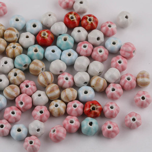 Cuentas de cerámica con esmalte floral en forma de calabaza de 8 mm, cuentas sueltas para hacer pulseras, materiales para hacer joyería DIY, colores aleatorios. - Product Image 1