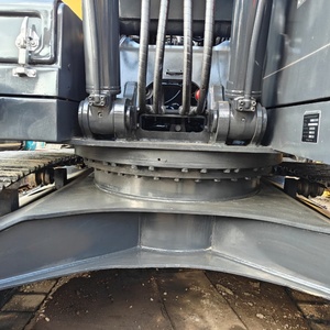 รถขุดตีนตะขาบ Volvo EC210BLc มือสอง สภาพดีเยี่ยม ทนทาน เหมาะสำหรับงานก่อสร้างถนน - Product Image 3