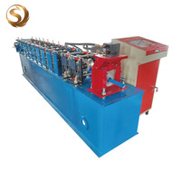 Machine de formage à froid de haute qualité pour montants et rails L25-30