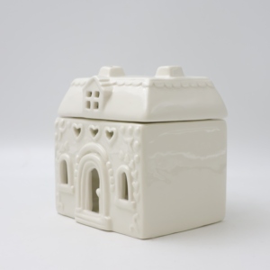 Commandes en gros et personnalisation disponibles Charmant <span class=keywords><strong>porte</strong></span>-bougie en céramique blanche creuse en forme de maison de Noël - Product Image 2