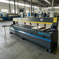 Perforatrice latérale servo-contrôlée avec système d'extraction des poussières et positionnement par marquage croisé pour panneaux rainurés et armoires