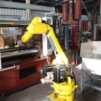 Robots articulés de moulage mécanique sous pression industriel automatisé de bras de robot