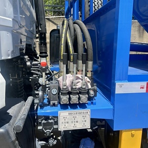รถบรรทุกขยะแบบแขนยืด Dongfeng ความจุ 12 ลูกบาศก์เมตร เครื่องยนต์ดีเซล เกียร์ธรรมดา - Product Image 4