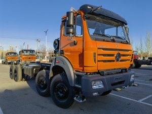 Camions lourds Beiben 2642 4x4 6x6 8x8 10/12 roues, neufs et d'occasion, conduite à gauche (LHD) et conduite à droite (RHD), châssis de camion de transport de marchandises sans carrosserie, à vendre - Product Image 4