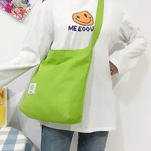 गर्ल्स स्कूल टोट बैग बड़ी क्षमता वाला कैनवास शोल्डर बैग, क्लास नैपसैक के लिए आईएनएस फैशन बुक हैंडबैग/