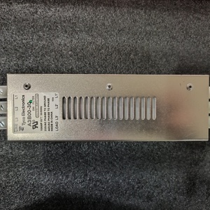 Gabinete de Control de Robot Industrial IRC5, Material Plástico con Filtro de Línea 3HAC037698-001, Equipo Eléctrico de Automatización - Product Image 3