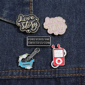 Set de Accesorios con Insignia de Apoyo a la Cantante Pop Creativa Taylor, con Artículos Inspirados en la Famosa Cantante - Product Image 2