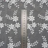 Tissu de broderie en dentelle Tissu de broderie en maille soluble dans l'eau Robe d'extérieur pour vêtements pour enfants Robes