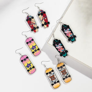 热卖可爱卡通彩色滑板冲浪板耳环多色魅力男女亚克力耳环 - Product Image 3