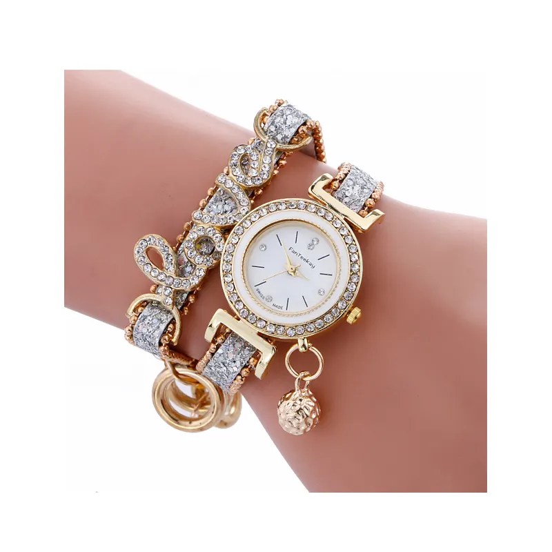 WJ-7001 High quality Fashion Customizable OEM bangle watches love decorate lady handwatches Popular alloy pendant wrist watches