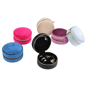 Estuche organizador de almacenamiento <span class=keywords><strong>con</strong></span> logotipo de joyería listo para enviar personalizado <span class=keywords><strong>con</strong></span> cremallera Caja pequeña redond - Product Image 1