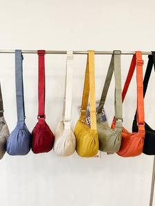 Wholesale New Korean Version Solid Color Women's Tote <b>Bag</b> Single Shoulder Crossbody Design <b>Large</b> Capacity <b>Zip</b> Washed Wrinkle <b>Bag</b> - Product Image 6