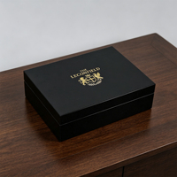 Boîte cadeau en bois haute brillance avec écran LCD, doublure en velours, charnière dorée, logo personnalisé, boîte vidéo pour la promotion de la marque et la présentation des produits