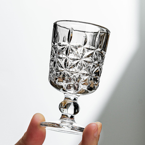 كأس زجاجي منقوش بأسلوب أوروبي عتيق، كأس نبيذ أحمر وعصير مزخرف منفوخ يدويًا، بيع بالجملة للتجارة الخارجية - Product Image 3