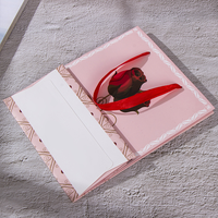 Fabricants de cadeaux personnalisés, vêtements, shopping, sac d'emballage en papier pour la Saint-Valentin, sac en papier décoratif pour mariage