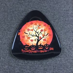 Offre Spéciale de Noël : Assiettes Triangulaires en Mélamine – Collection Vaisselle - Product Image 3