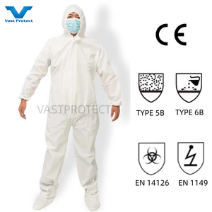 Tuta Protettiva Monouso di Alta Qualità, Classica e Base, CE Cat 3 Tipo 5/6, Impermeabile, Traspirante, Bianca con Cappuccio, in Microporo - Product Image 1