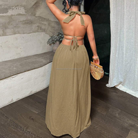 Robe longue maxi personnalisée avec logo, col halter plongeant en V, dos nu, froncée, taille haute, coupe trapèze, pour femme, idéale pour l'été, la plage ou les soirées.