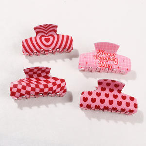 กิ๊บติดผมวันวาเลนไทน์สำหรับสาวๆ น่ารัก ซีรีส์ฉลามใหม่ สไตล์สดใส ตัวอักษรความรักหวานๆ สีแดงสด กิ๊บพลาสติก - Product Image 5