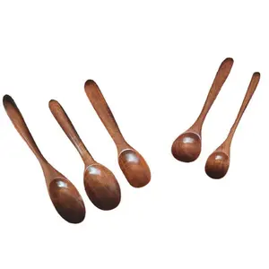 Piccoli cucchiai di legno per la cottura condimenti miele pepe sale sale tè caffè gelato