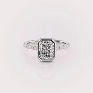 Bague pour femme en or blanc 14 carats avec diamant de laboratoire taille Radiant serti clos et bande pavé, plaqué rhodium, certifiée IGI, luxe - Product Image 1