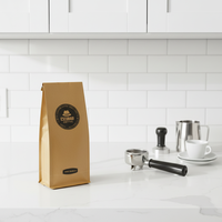 Sachet d'emballage plat en papier kraft mat avec impression et gravure pour grains de café