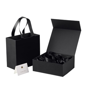 Bán Buôn Trang Trí Đám Cưới Hộp Quà Tặng Bao Bì Sang Trọng Màu Đỏ Từ Các Tông Thư Hộp Giấy Cho Đồ Trang Sức Nước Hoa Sô Cô La Hiện Nay - Product Image 3