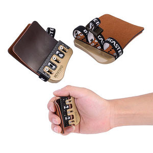 Accesorios para Arco Recurvo, Protector de Dedos para Arco Barebow, para Mano Derecha e Izquierda, Cuero Cordovan + Placa de Latón, Protectores de Dedos para Tiro con Arco - Product Image 1