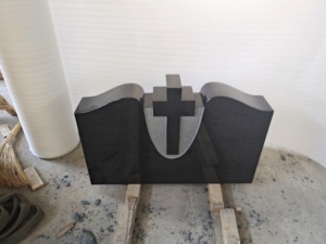 Lápida de Granito Negro Premium en Forma de Cruz con Acabado Pulido, Piedra Conmemorativa Duradera para Cementerio Exterior en Venta - Product Image 5