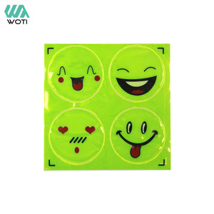 Pegatinas reflectantes con cara sonriente Yueli para mochila de bicicleta, uso en exteriores, diseño de dibujos animados, material metálico - Product Image 1