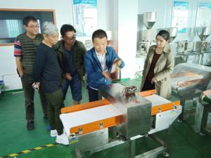 Yüksek hassasiyet demir tespit makinesi konveyör bant balık deniz ürünleri gıda otomatik Alarm ile <span class=keywords><strong>Metal</strong></span> dedektörü - Product Image 2