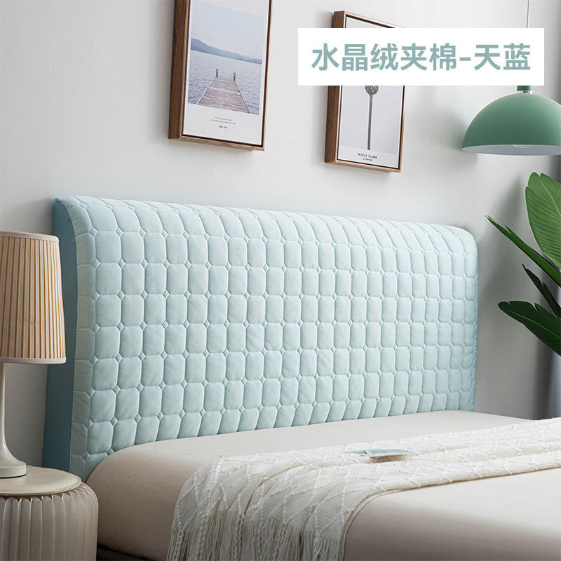 สกายบลู - คริสตัลเวลเวท ควิลท์ ทรงสี่เหลี่ยมเล็ก